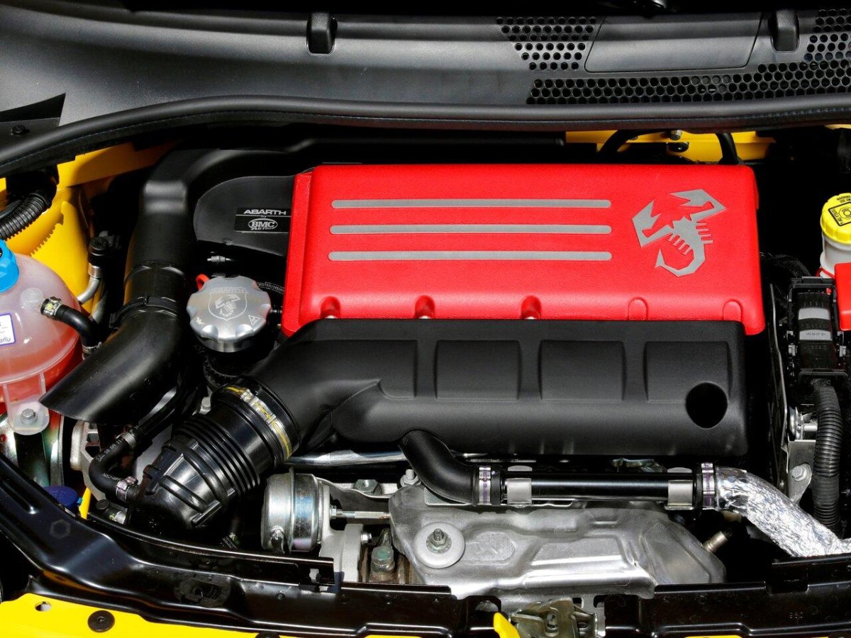 Fiat 500 Abarth мотор