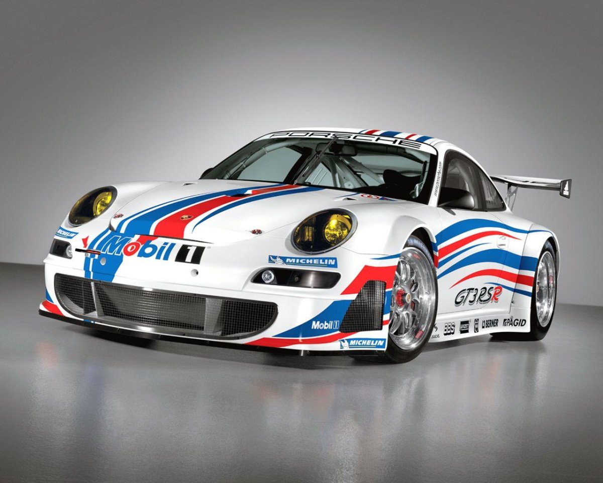 Гоночный Порше 911