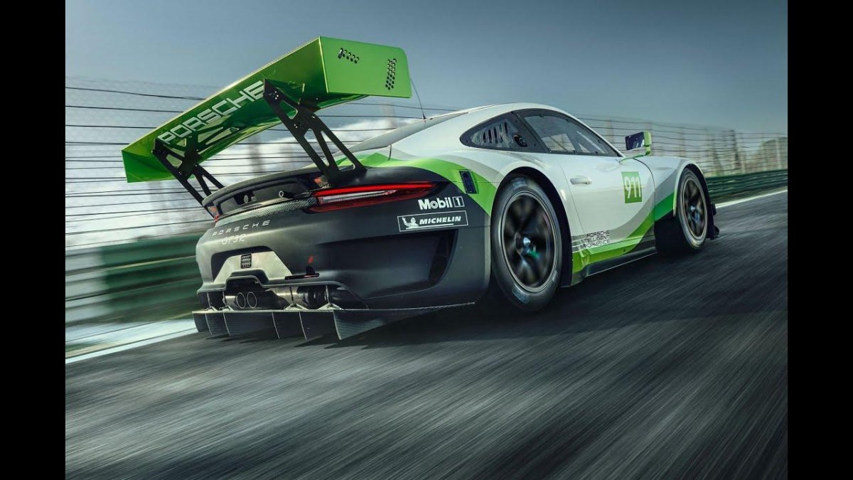 Гоночный Порше 911