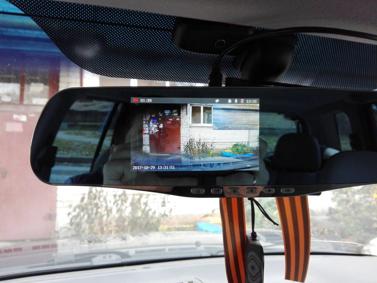 Зеркало заднего вида с видеорегистратором Vista v-707