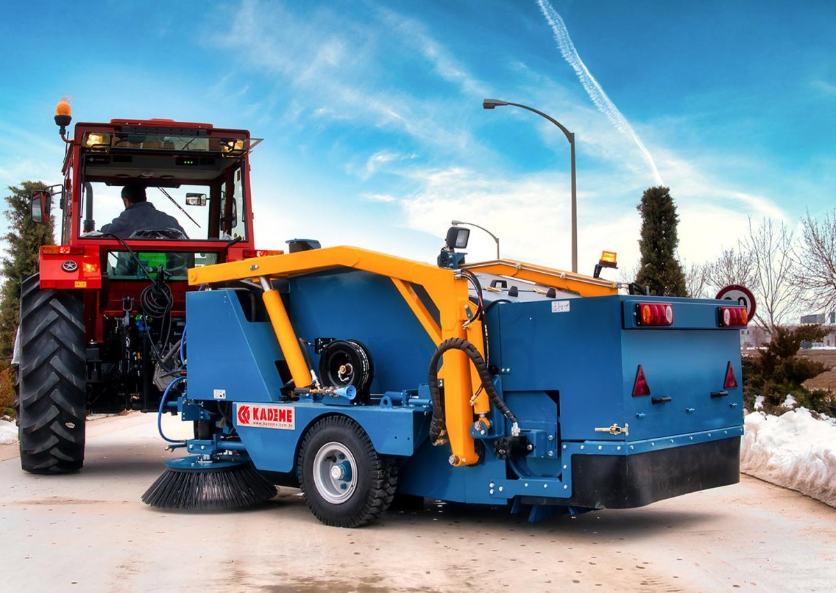 Мк1000 Коммунальная машина