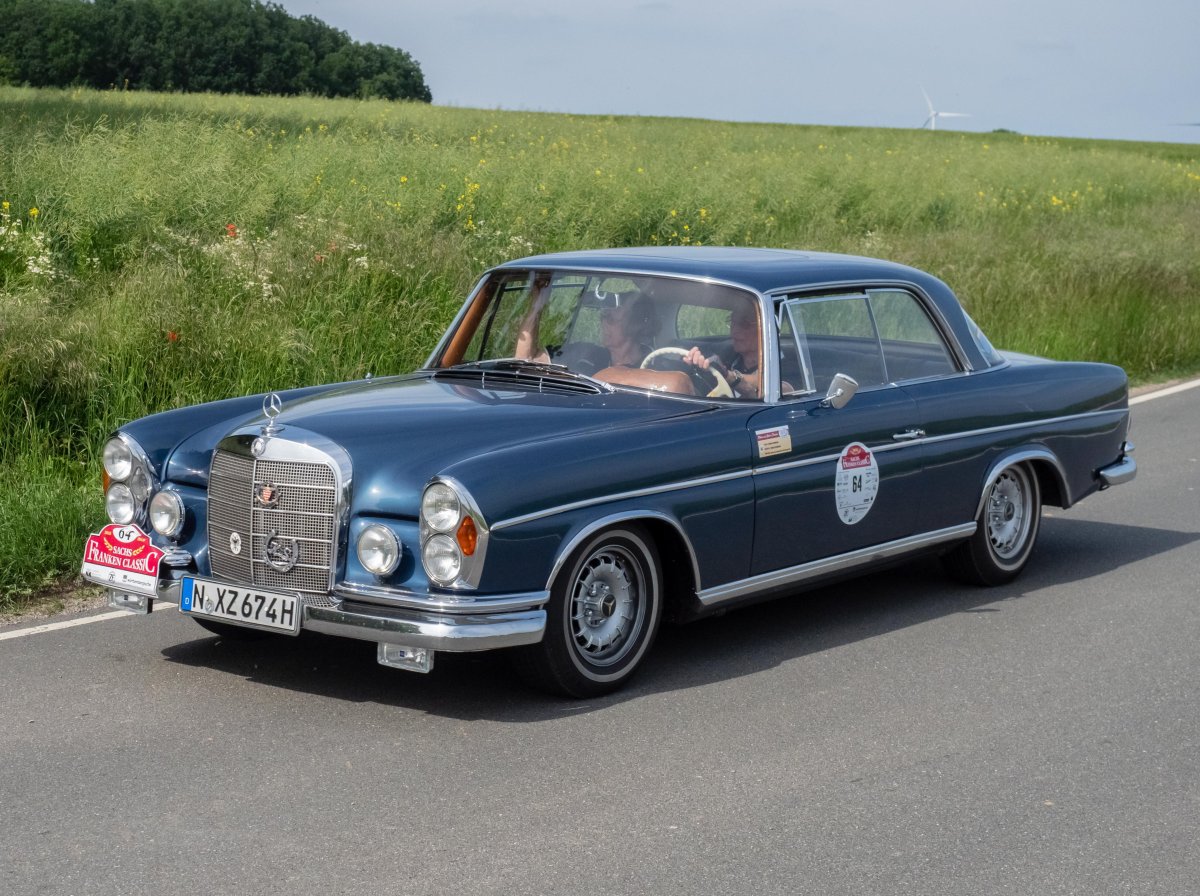 Даймлер Бенц 1989