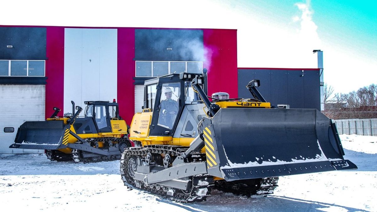 ЧЗПТ - Челябинский завод промышленных тракторов