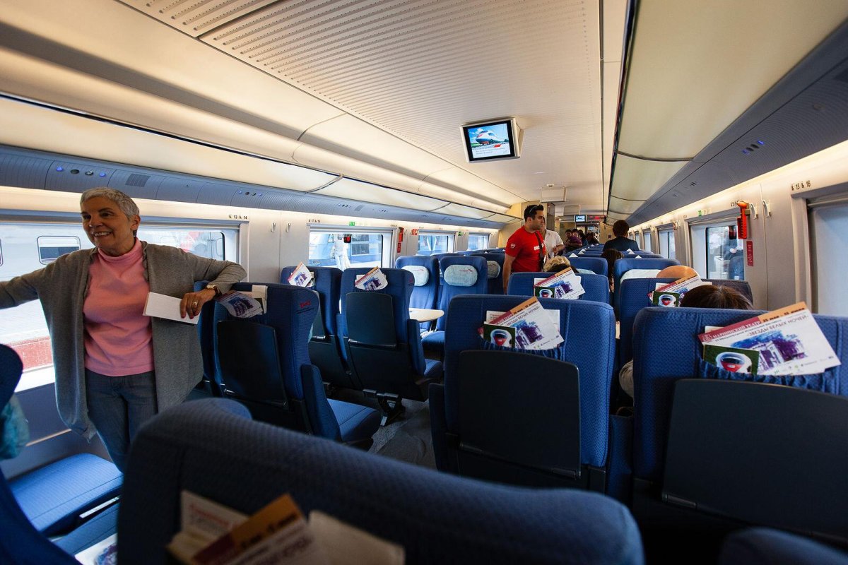 Сапсан места у стола