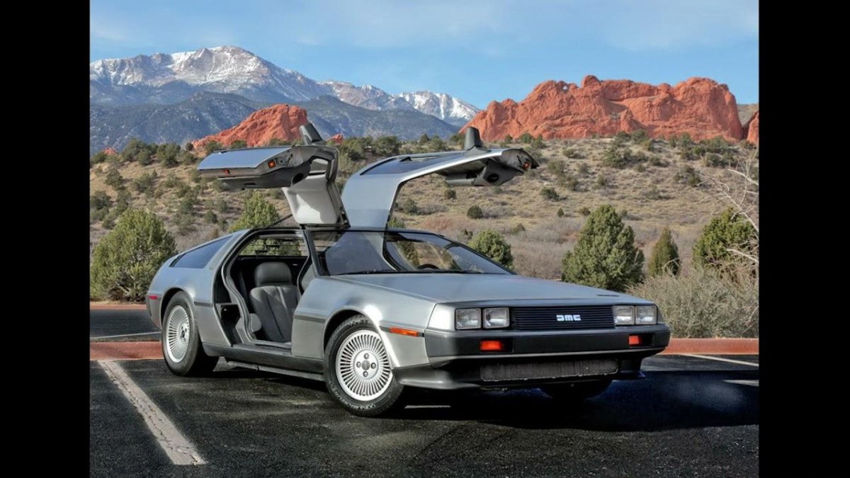 GMC 12 Делориан