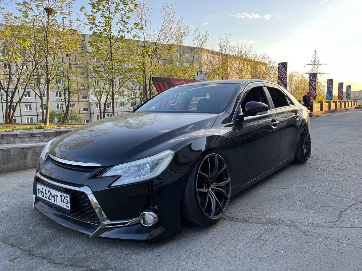 Toyota Mark x 2022