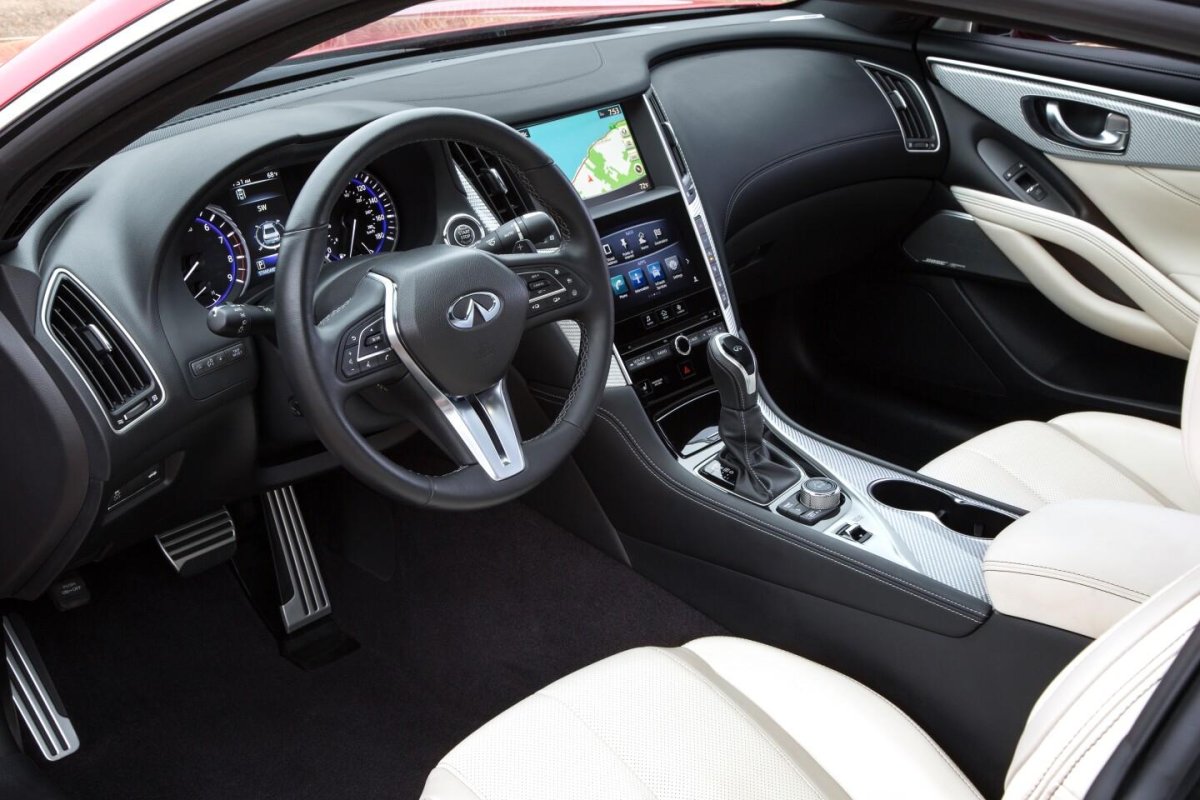 Infiniti q60 Interior