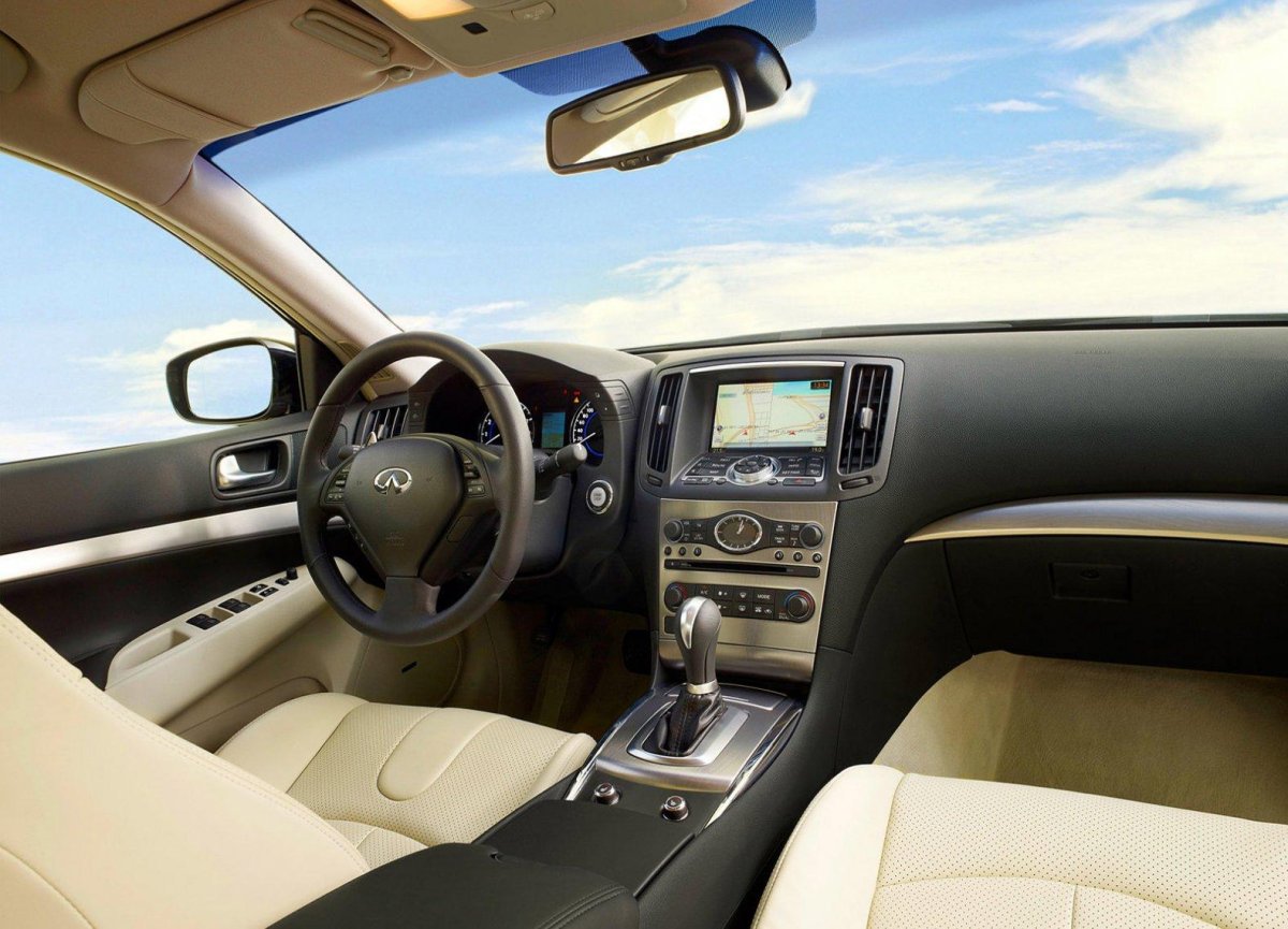 Infiniti g37 sedan