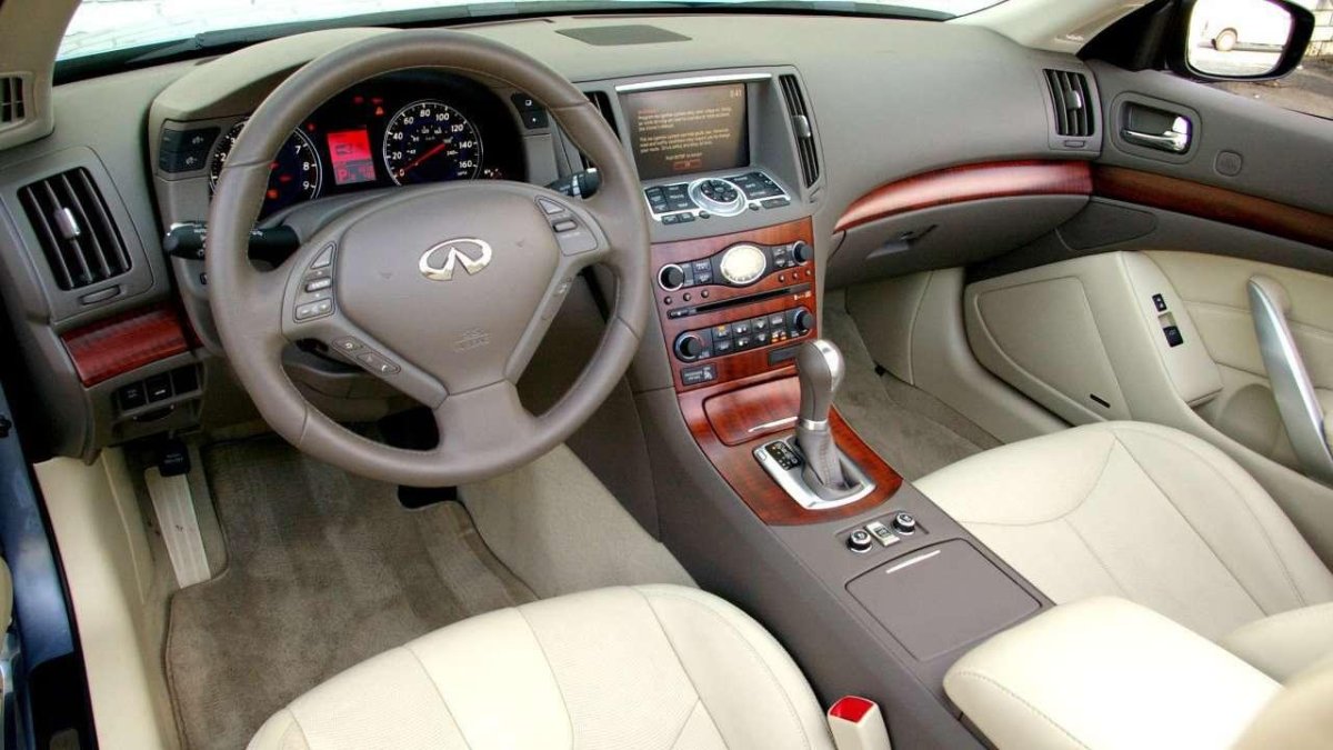 Инфинити седан g37 салон