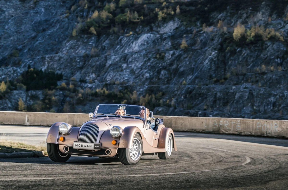 Morgan Plus 8