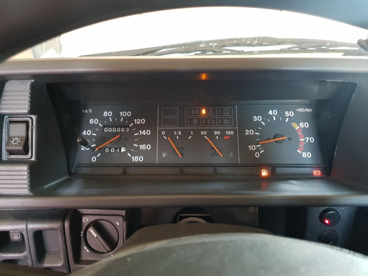 Приборная панель ВАЗ 21099