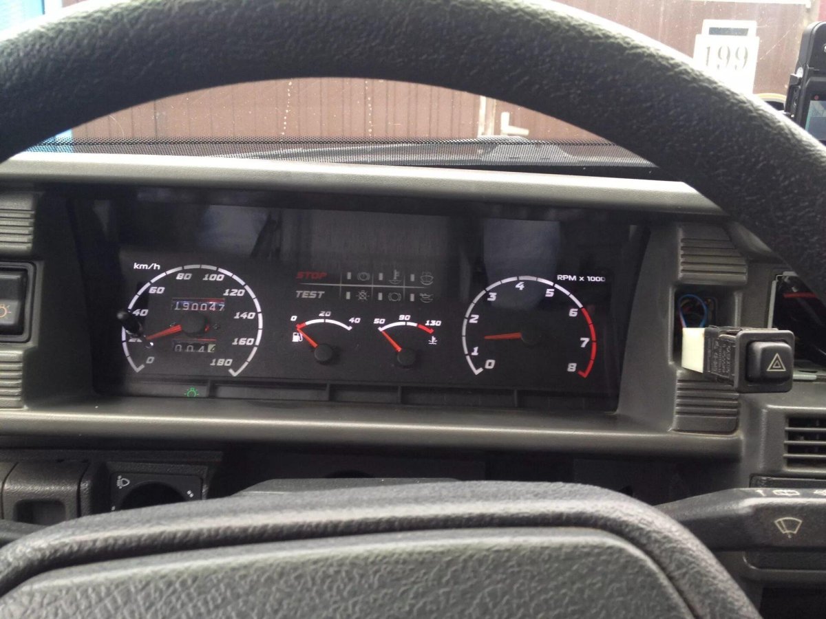 Приборная панель ВАЗ 21099