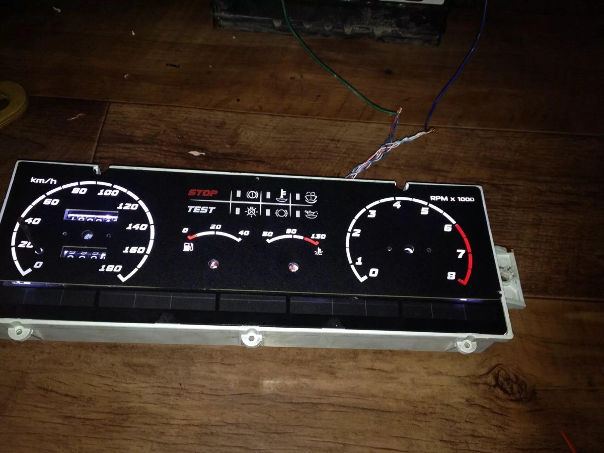 Приборная панель ВАЗ 21099