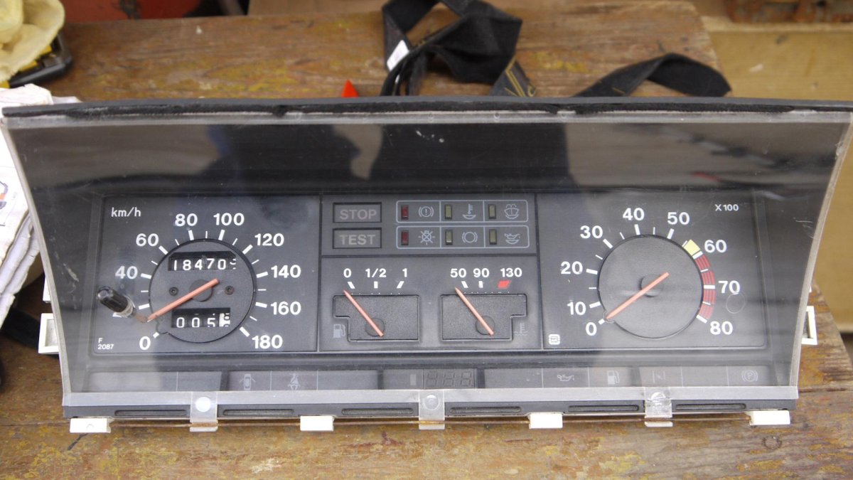 Венгерская панель приборов ВАЗ 2109