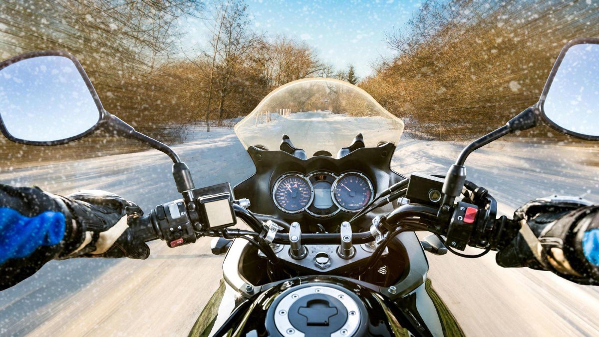 Езда на мотоцикле зимой