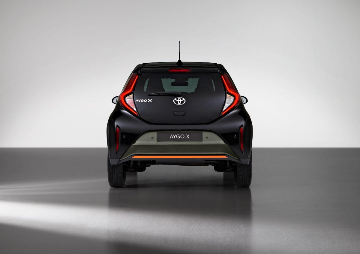Toyota Aygo x 2021