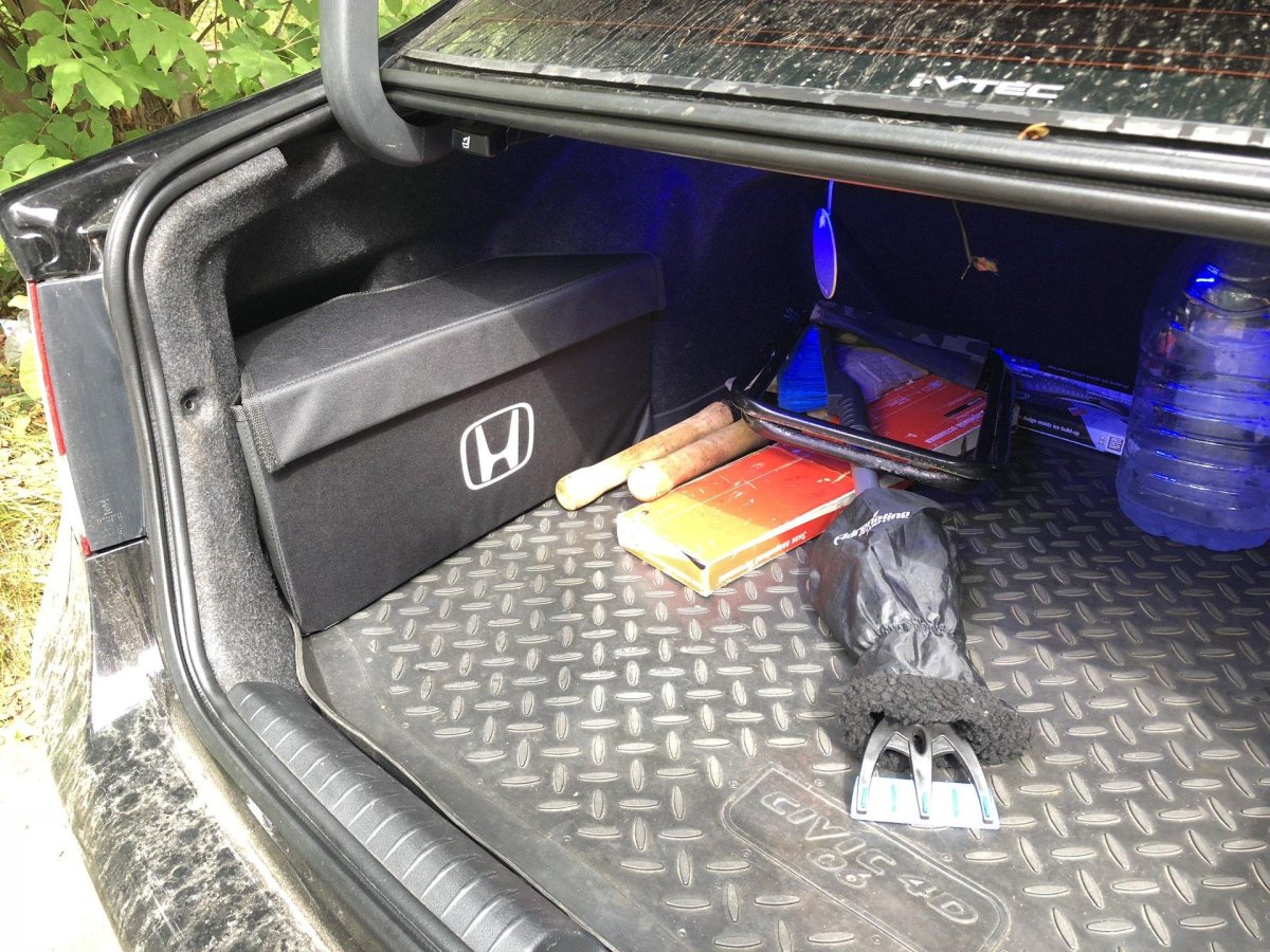 Honda Civic 4d багажник