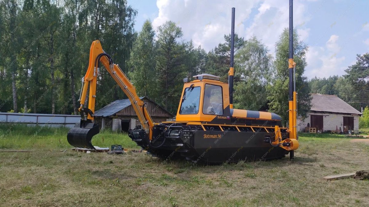 Чистка пруда погрузчиком МДСУ