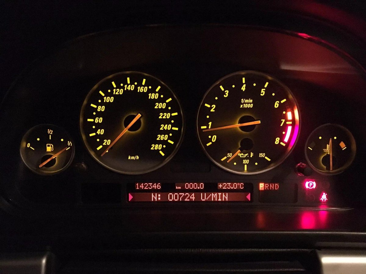 Приборная панель БМВ е39