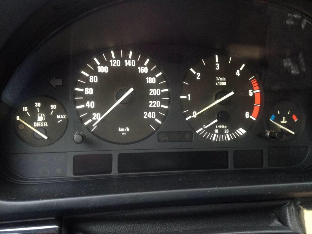 Приборная панель БМВ е39