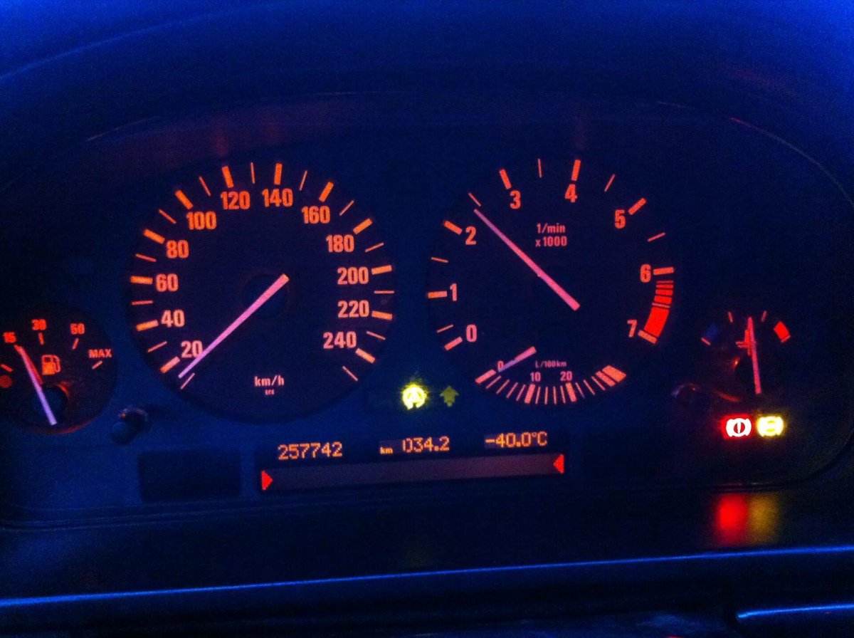 Пересвет приборки БМВ е39