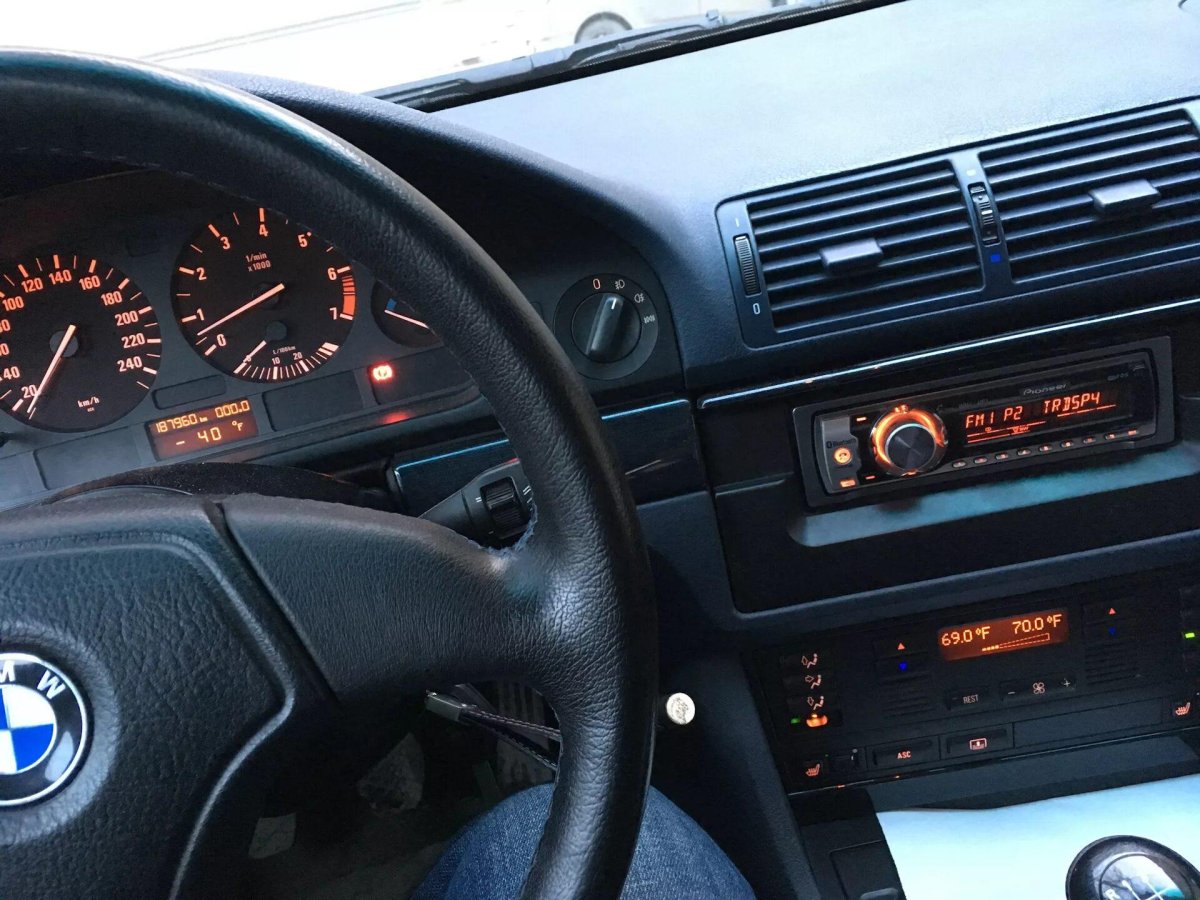 Панель БМВ е39