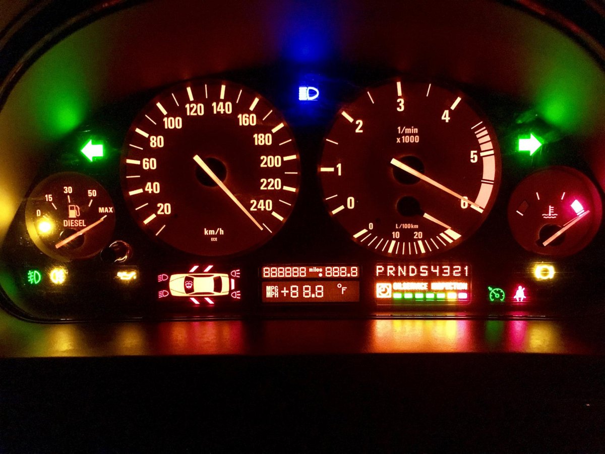 BMW e39 панель приборов