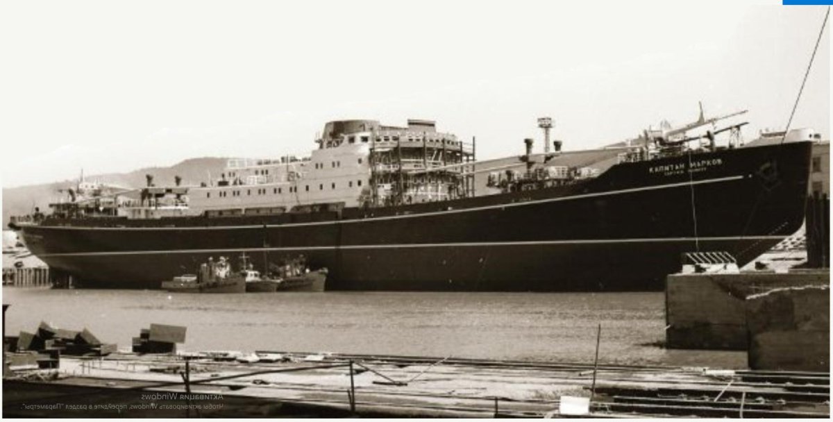 Дизель-электроход Капитан Марков