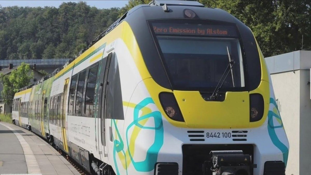 Дизель поезд Alstom