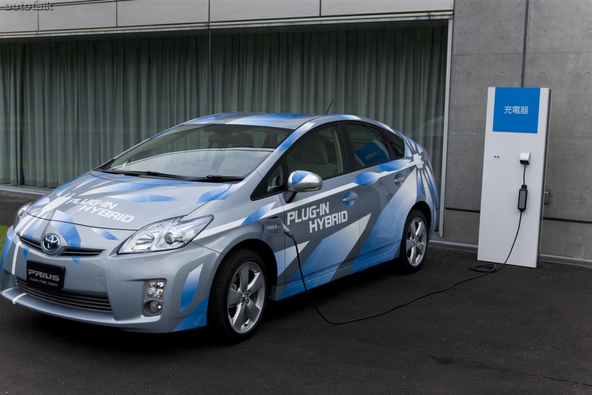 Тойота Приус гибрид