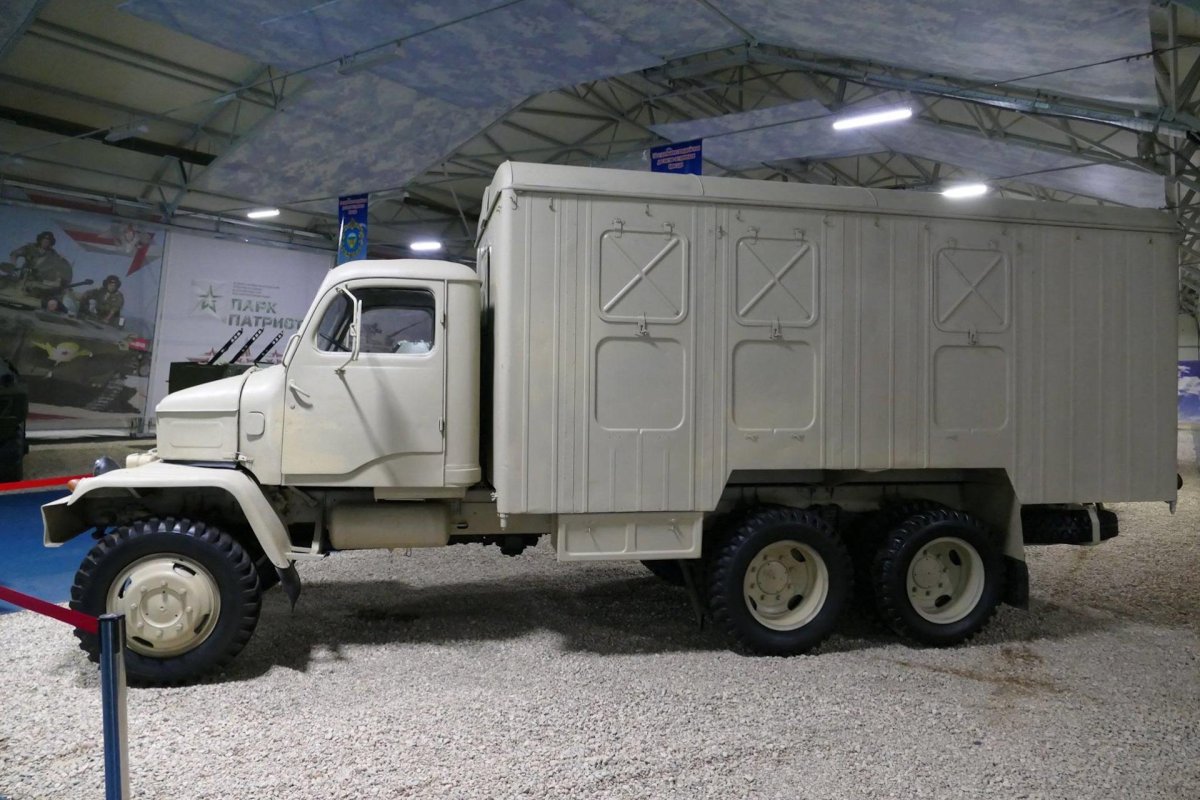 Грузовик Прага v3s