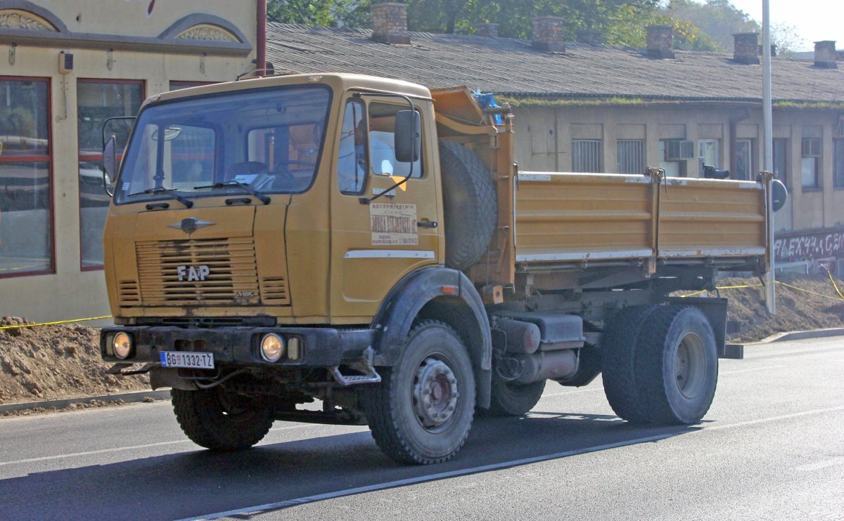 Сербский грузовик Fap 2228