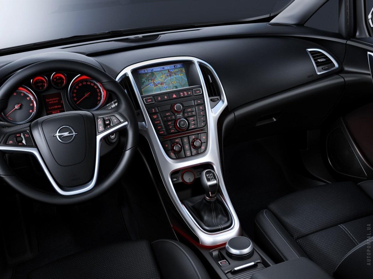 Опель Астра 2015 салон