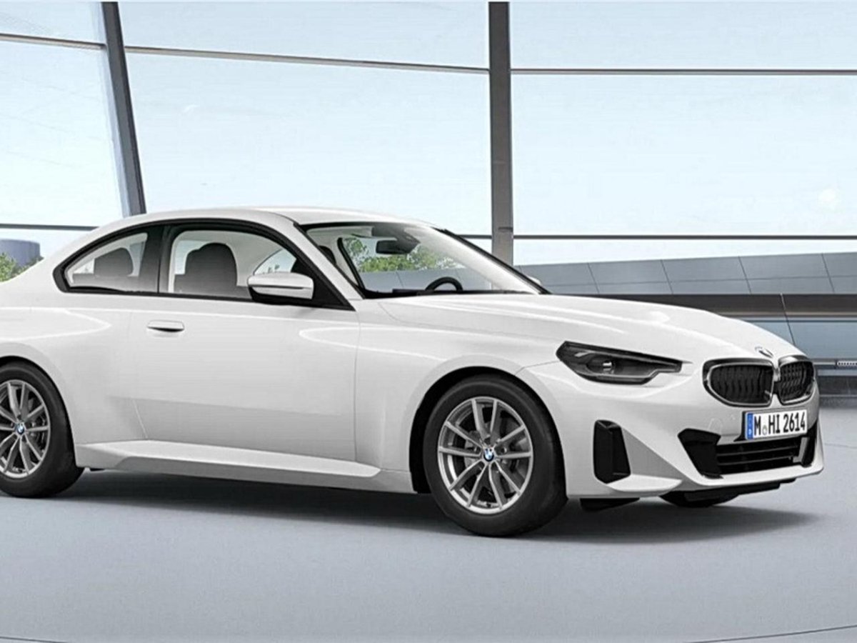 БМВ купе 2022