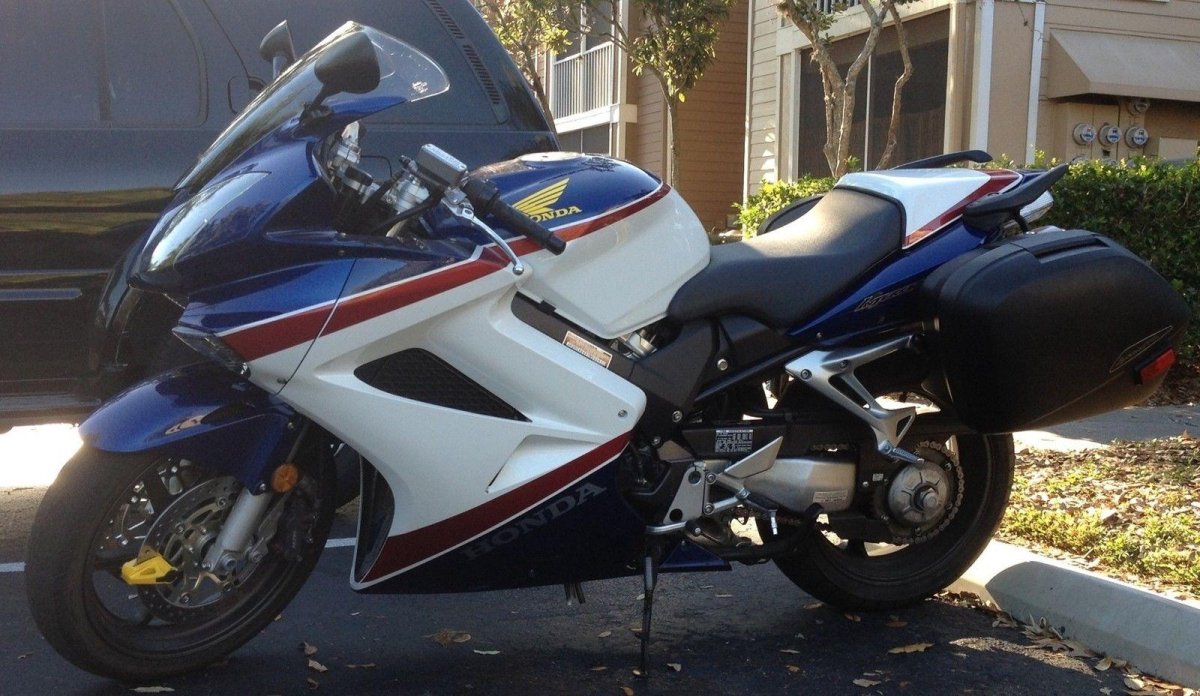 Honda VFR 800 Interceptor Юбилейная