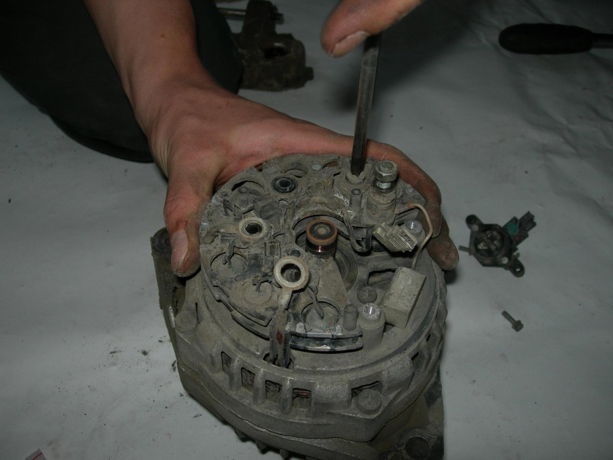 Генератор ВАЗ 2114