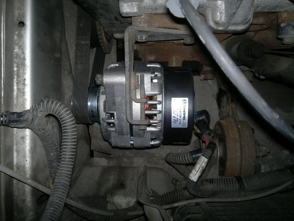 Генератор от ВАЗ 2114