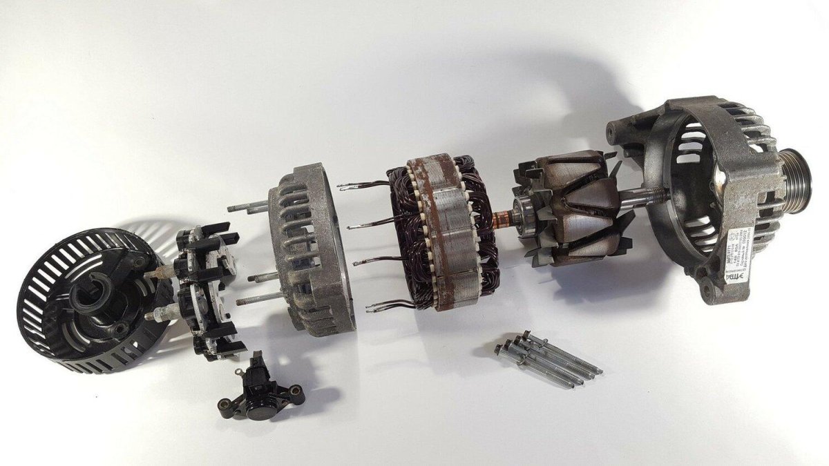 Генератор автомобильный