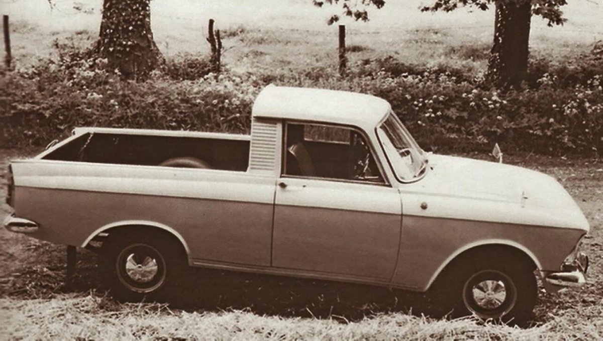 Москвич ИЖ 27151