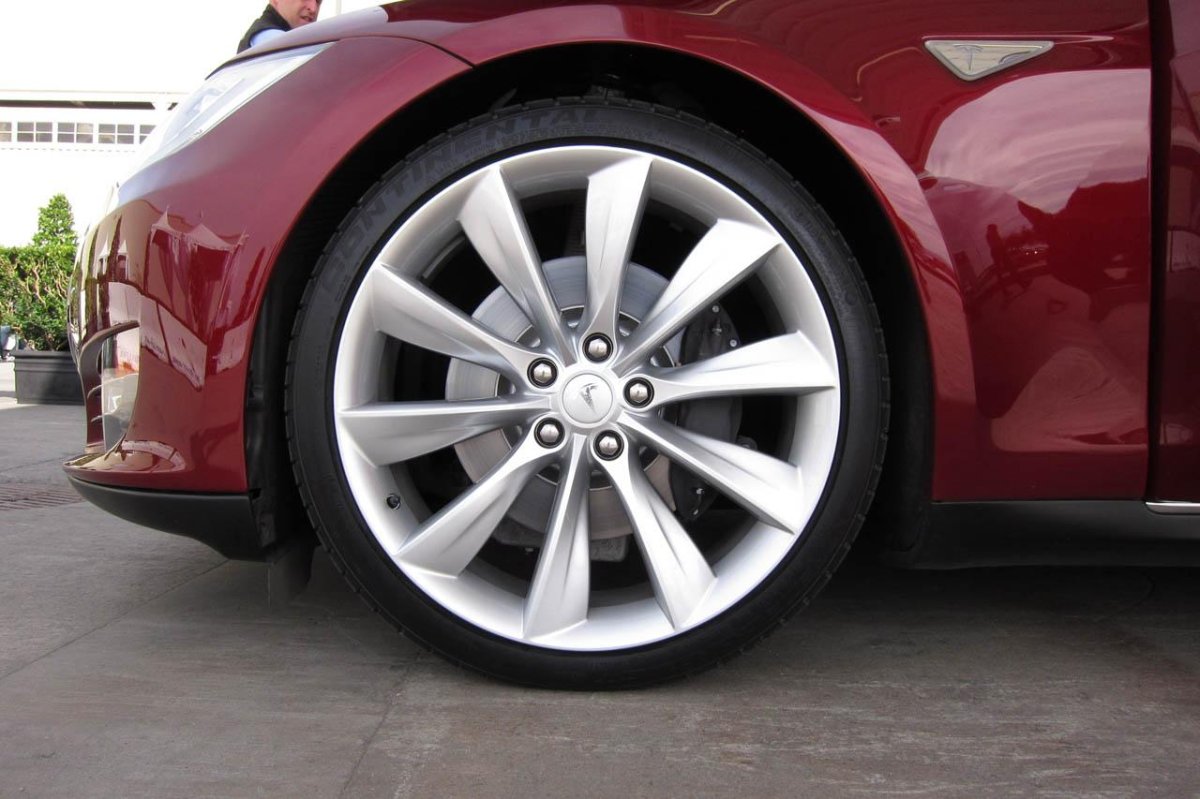 Tesla model x диски