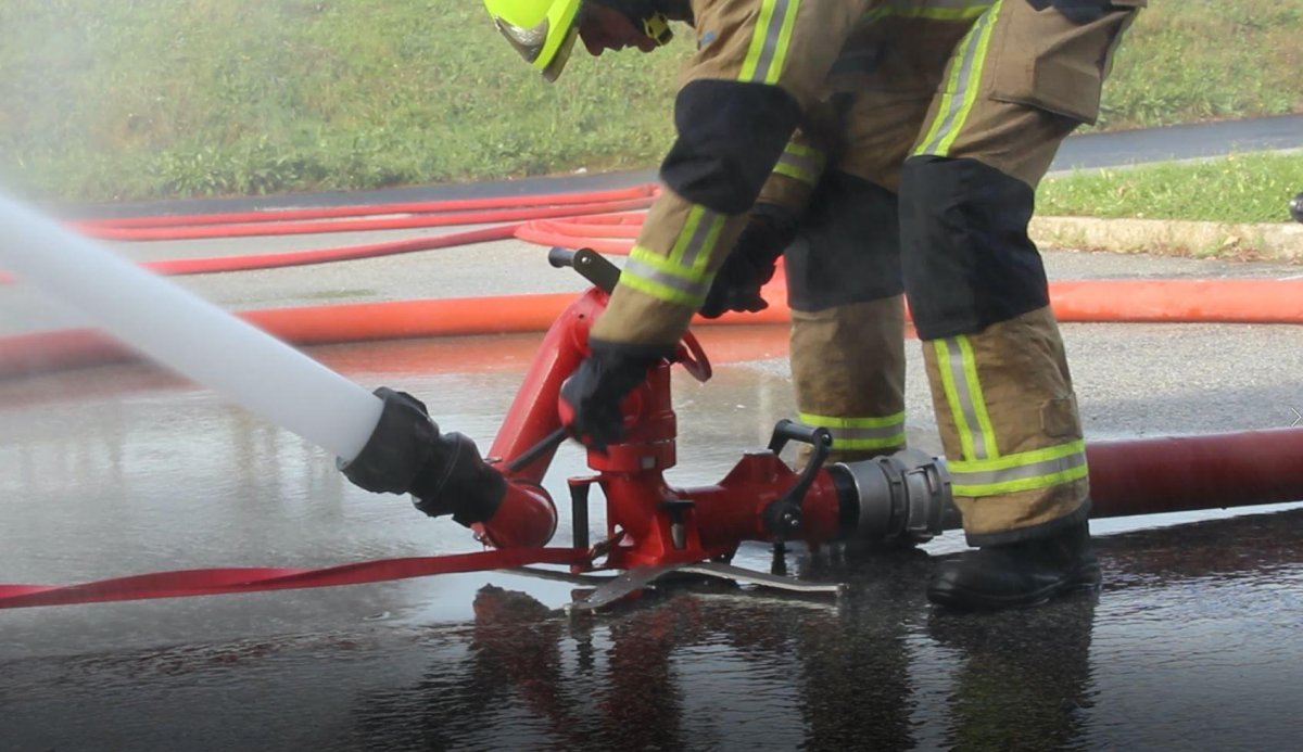 Переносной лафетный ствол плс-п20