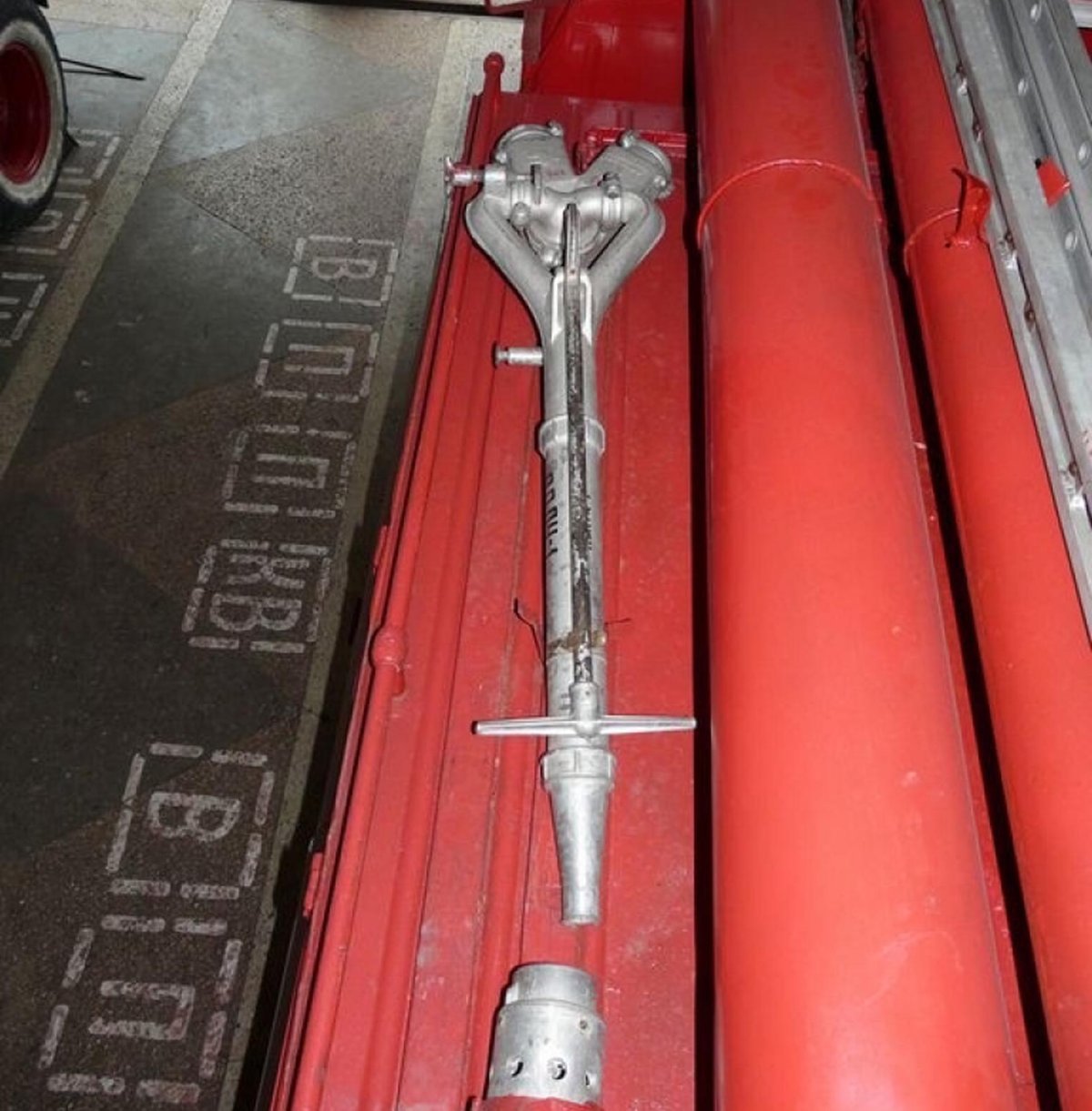 Лафетный ствол на ЗИЛ