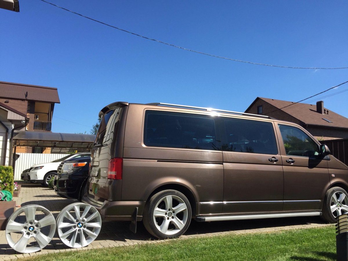 Volkswagen Caravelle т5 r19 колеса