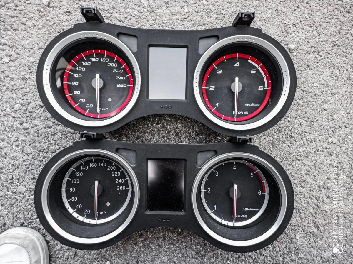 Альфа Ромео панель