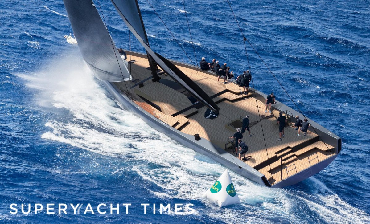 Круизная яхта