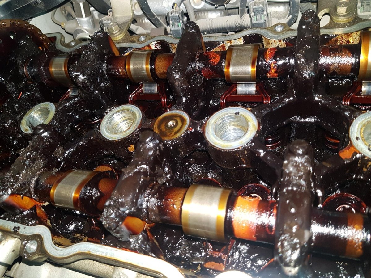 Отложения масла в двигателе