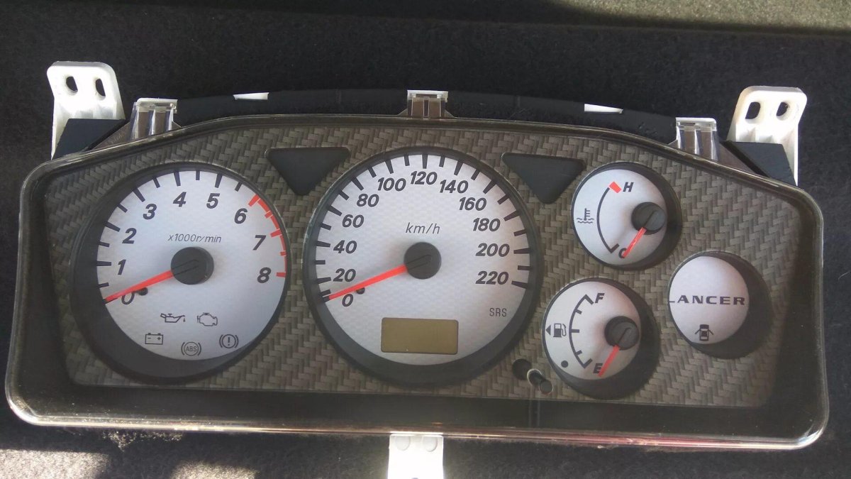 Приборка Лансер 9 1.6