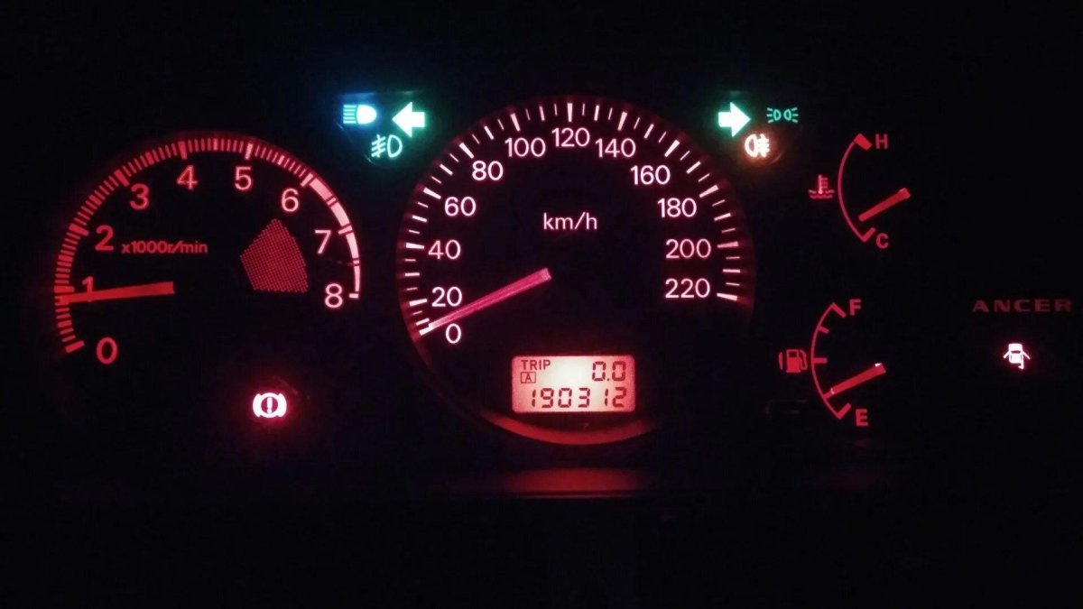 Индикаторы панели приборов Лансер 9