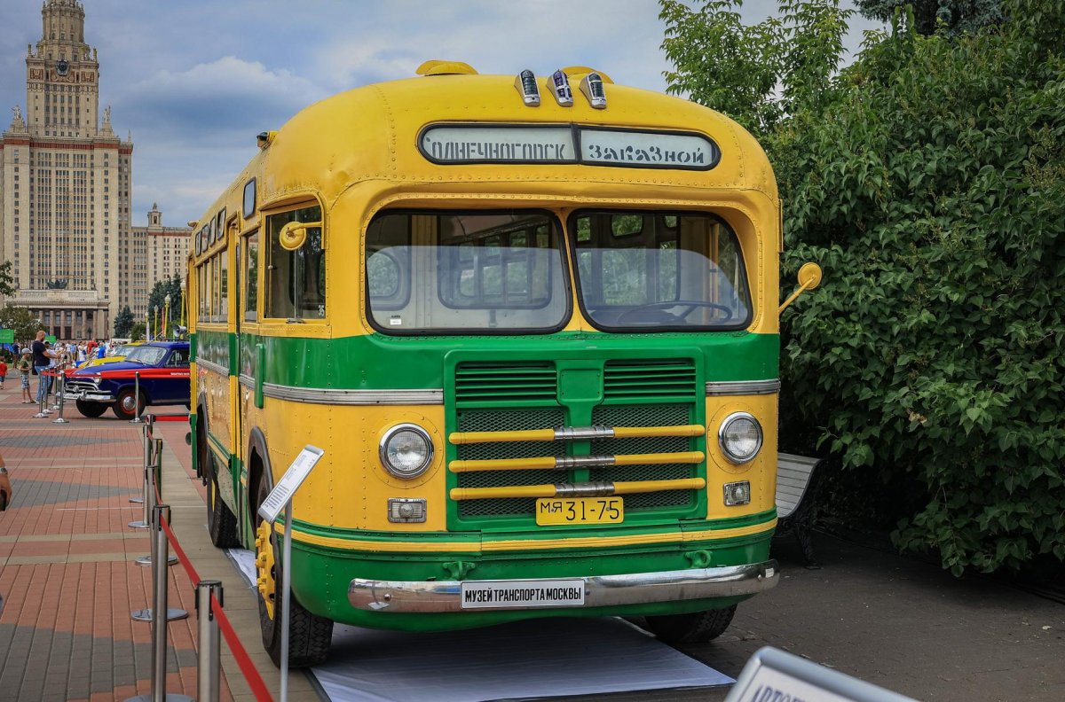 Автобус ЗИЛ 155