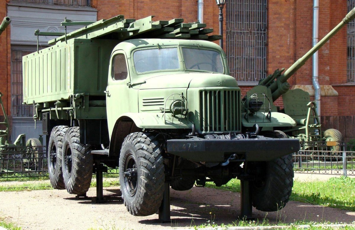 Армейский ЗИЛ 157